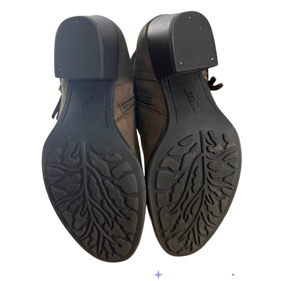 Earth Olive Stone Distressed Leather Ankle Double Buckle Boots Booties - Picture 2 of 6